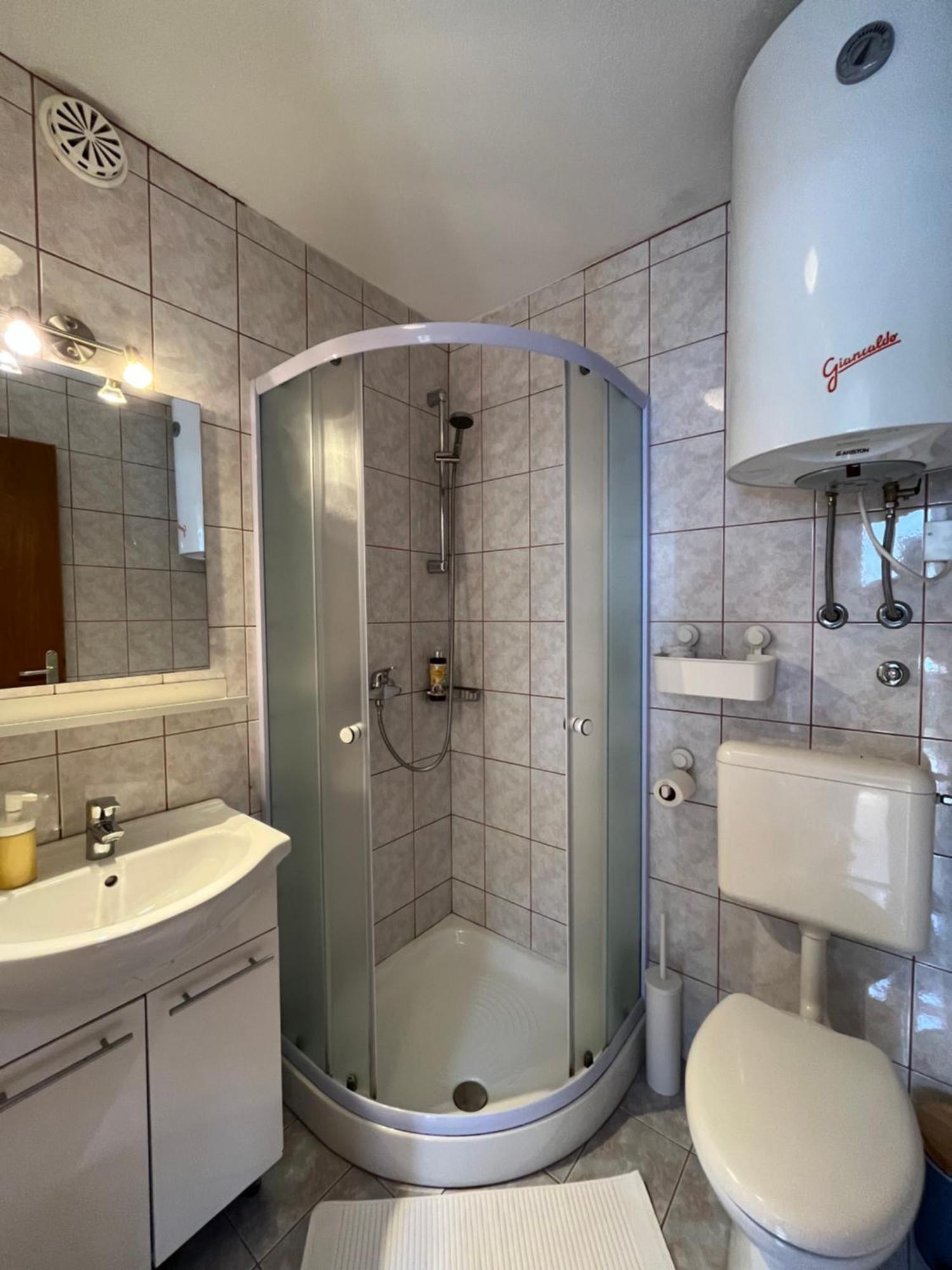 Lakeview Guesthouse & Chalet Bled Pokoj fotografie